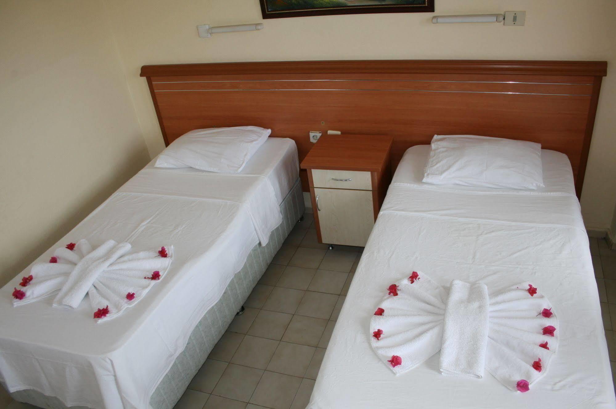 Ekin Hotel Мармарис Экстерьер фото
